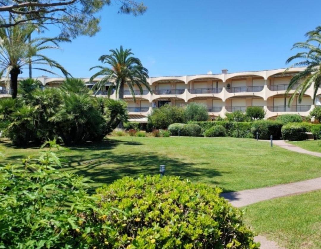 Charmant Studio Villeneuve-Loubet Dış mekan fotoğraf