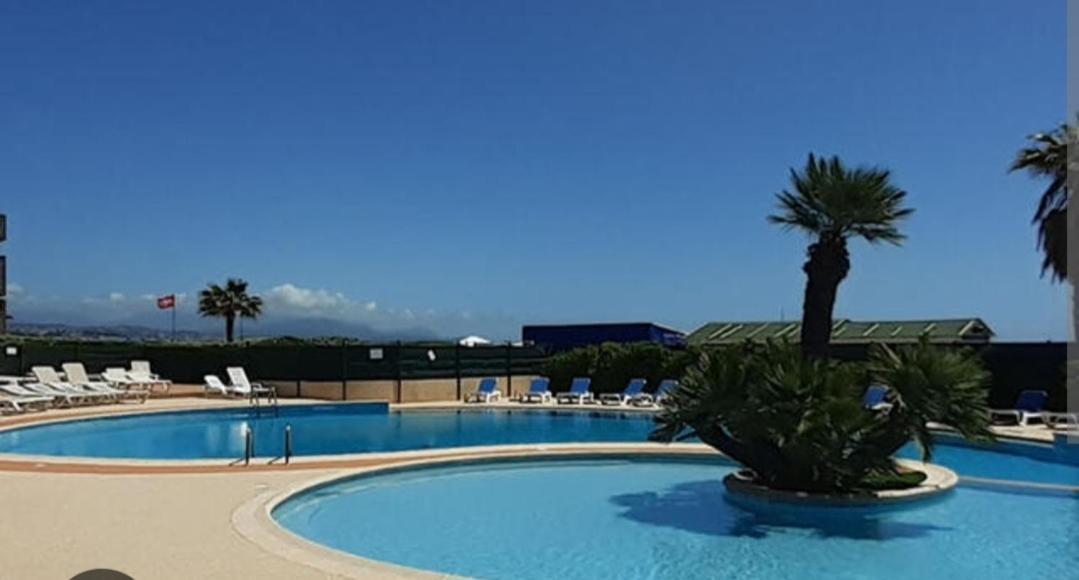Charmant Studio Villeneuve-Loubet Dış mekan fotoğraf