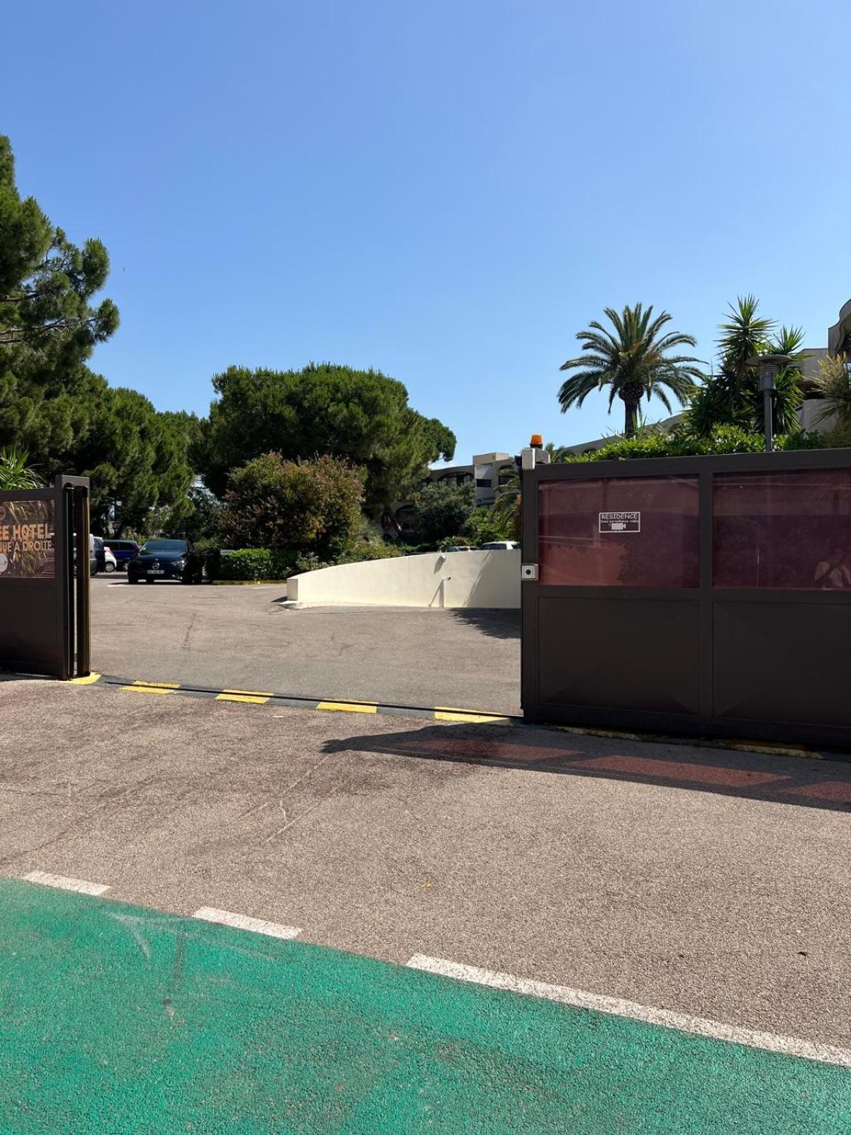 Charmant Studio Villeneuve-Loubet Dış mekan fotoğraf